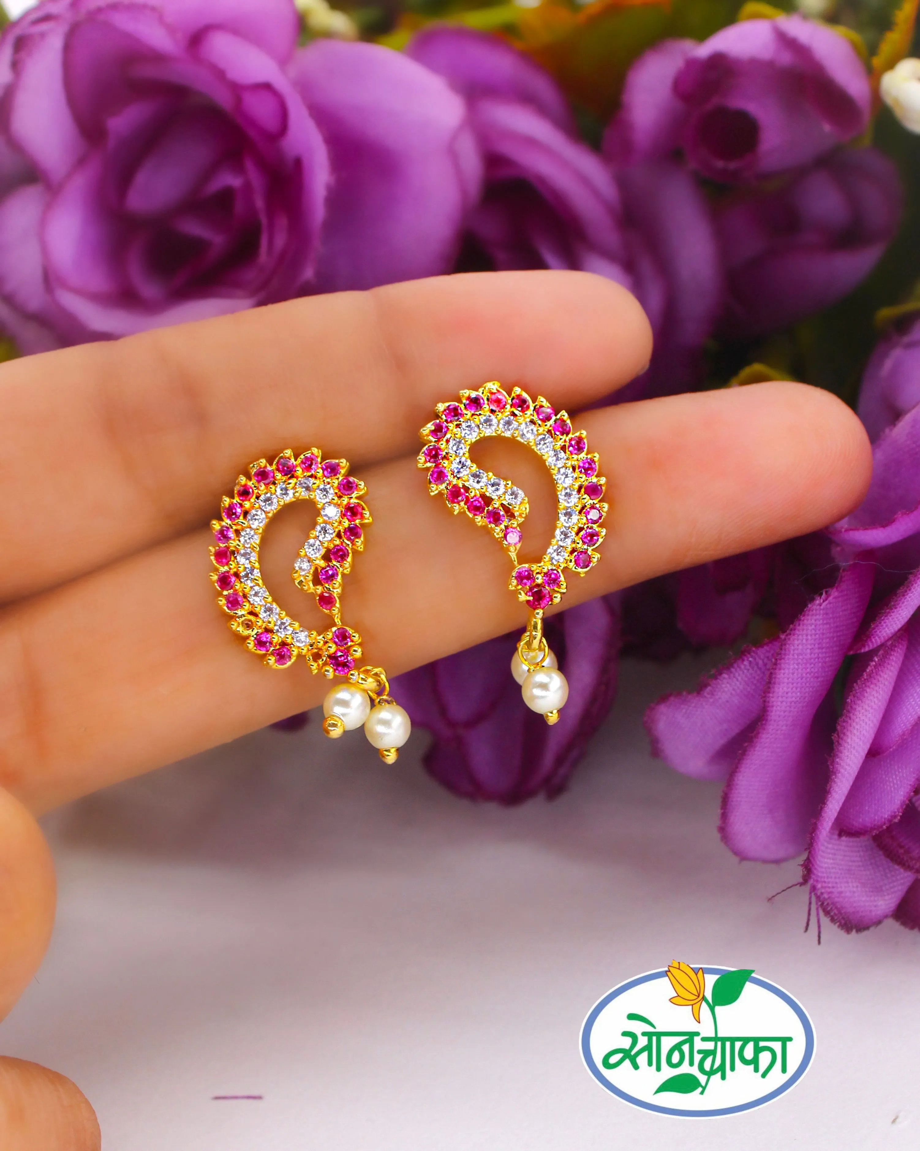 GRACEFUL SPARKLE PEARL & DIAMOND EARRING