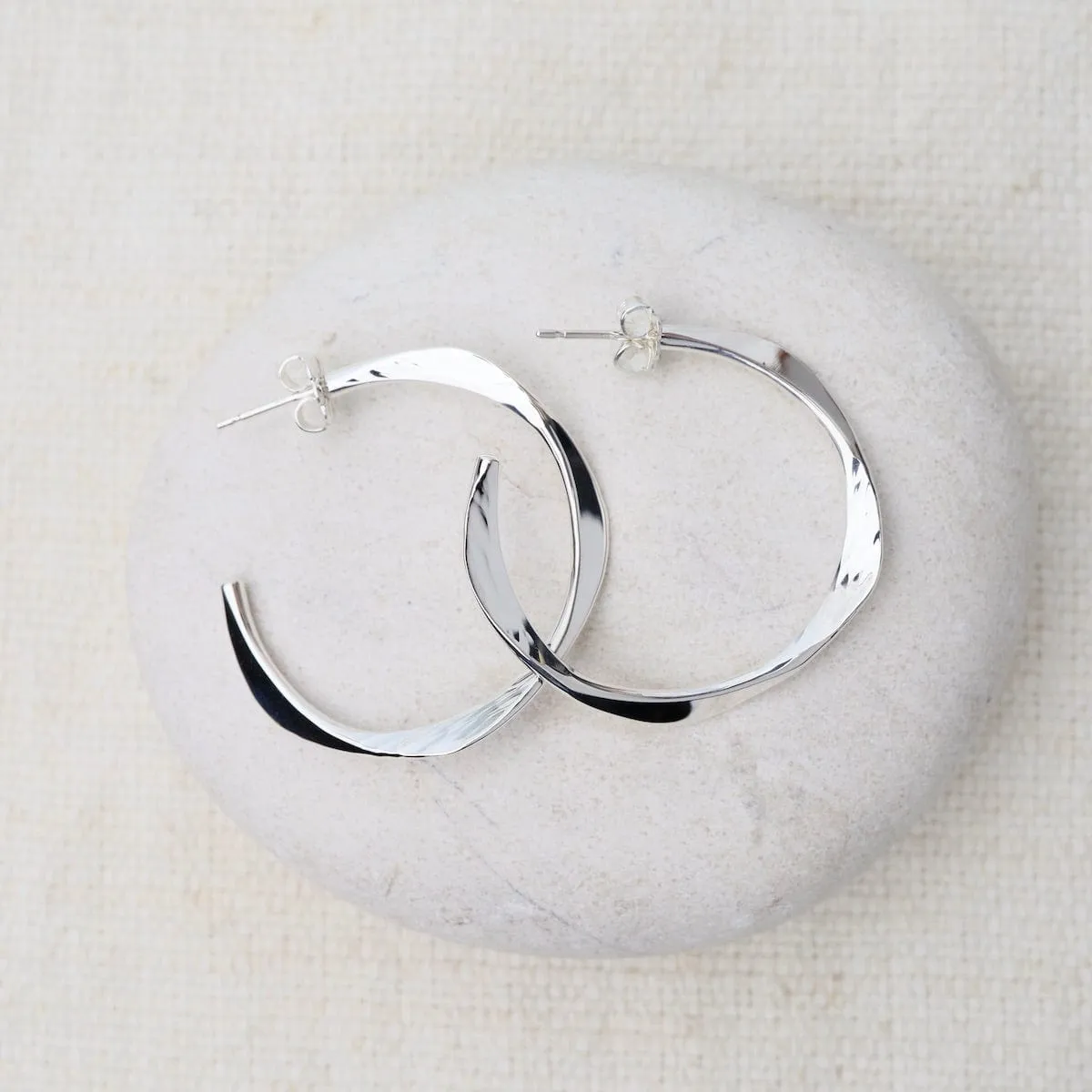 Large Abstract Flattened Curve Hoops