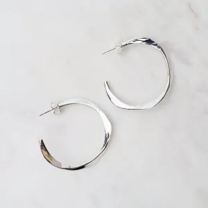 Large Abstract Flattened Curve Hoops