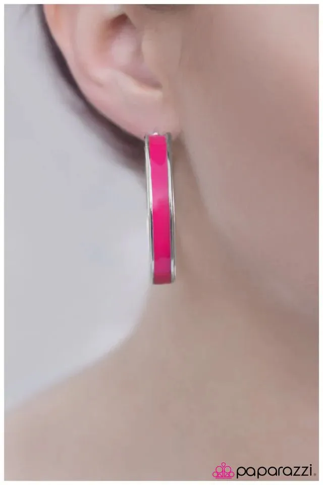 Paparazzi Earring ~ Pop Culture - Pink