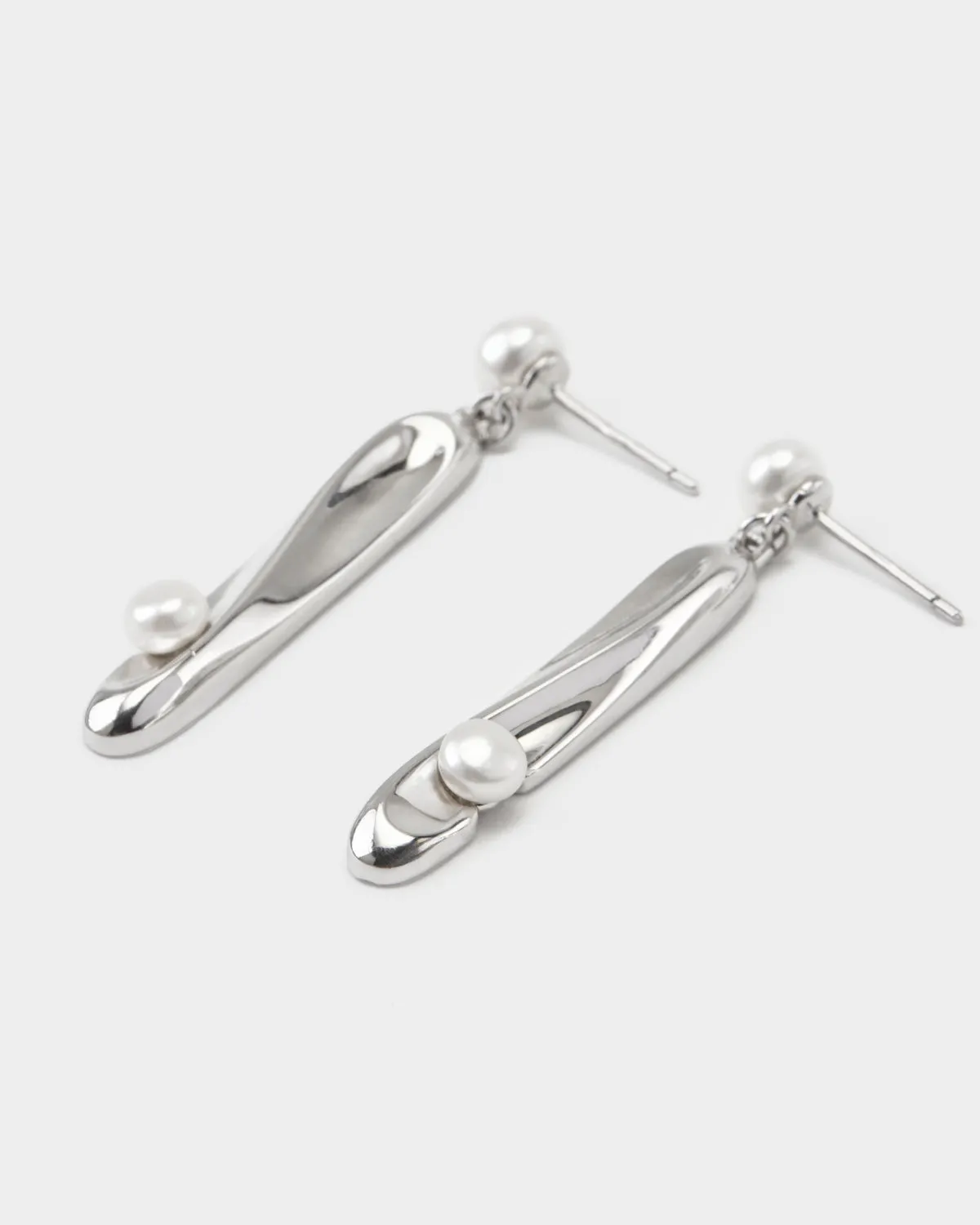 RADIANCE Slender Freshwater Pearl Earrings