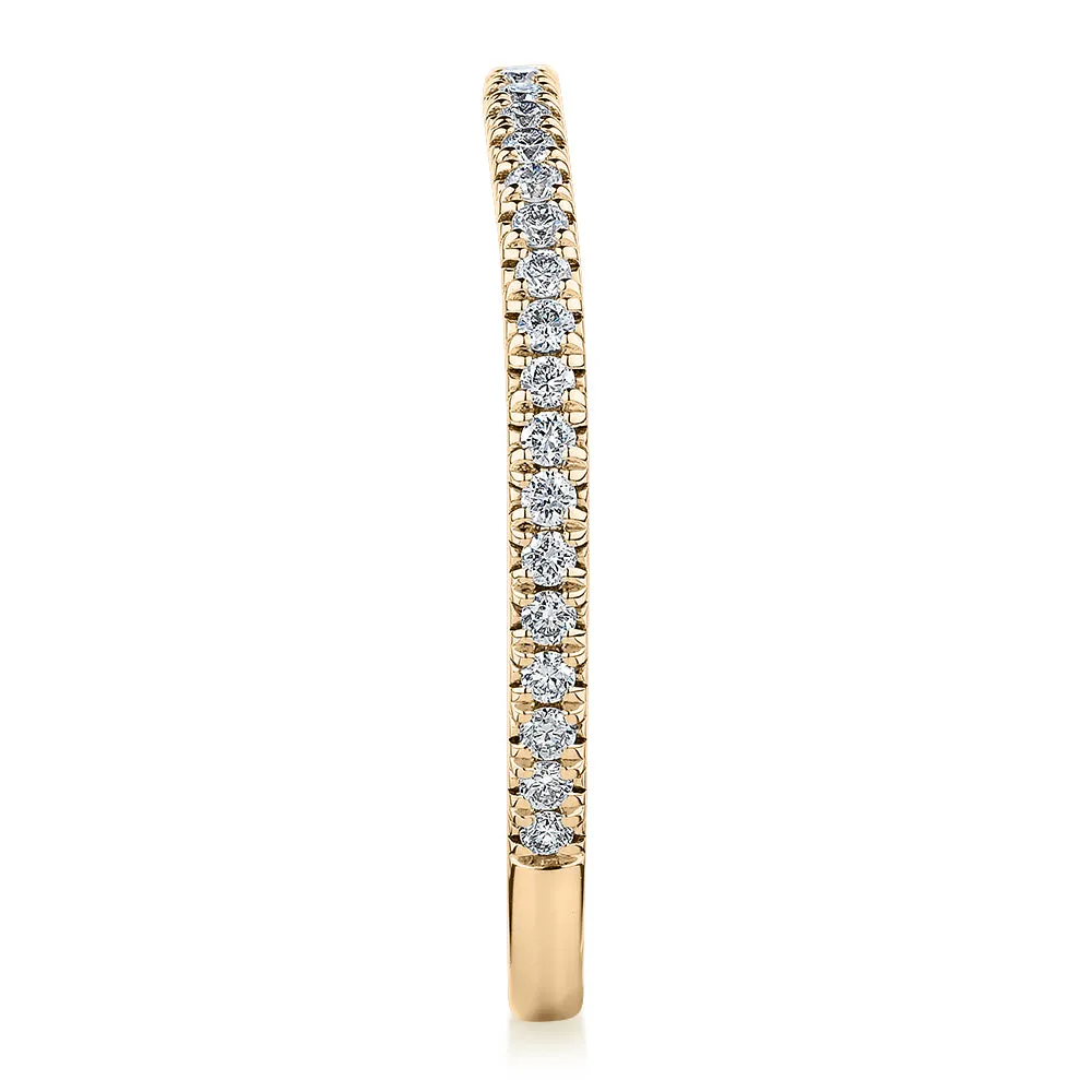 Signature Simulant Diamond 0.23 carat* TW round brilliant curved wedding or eternity band in 14 carat yellow gold