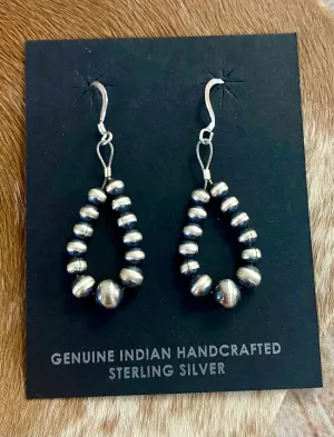 The Luka 1” Inch Navajo Pearl Earrings