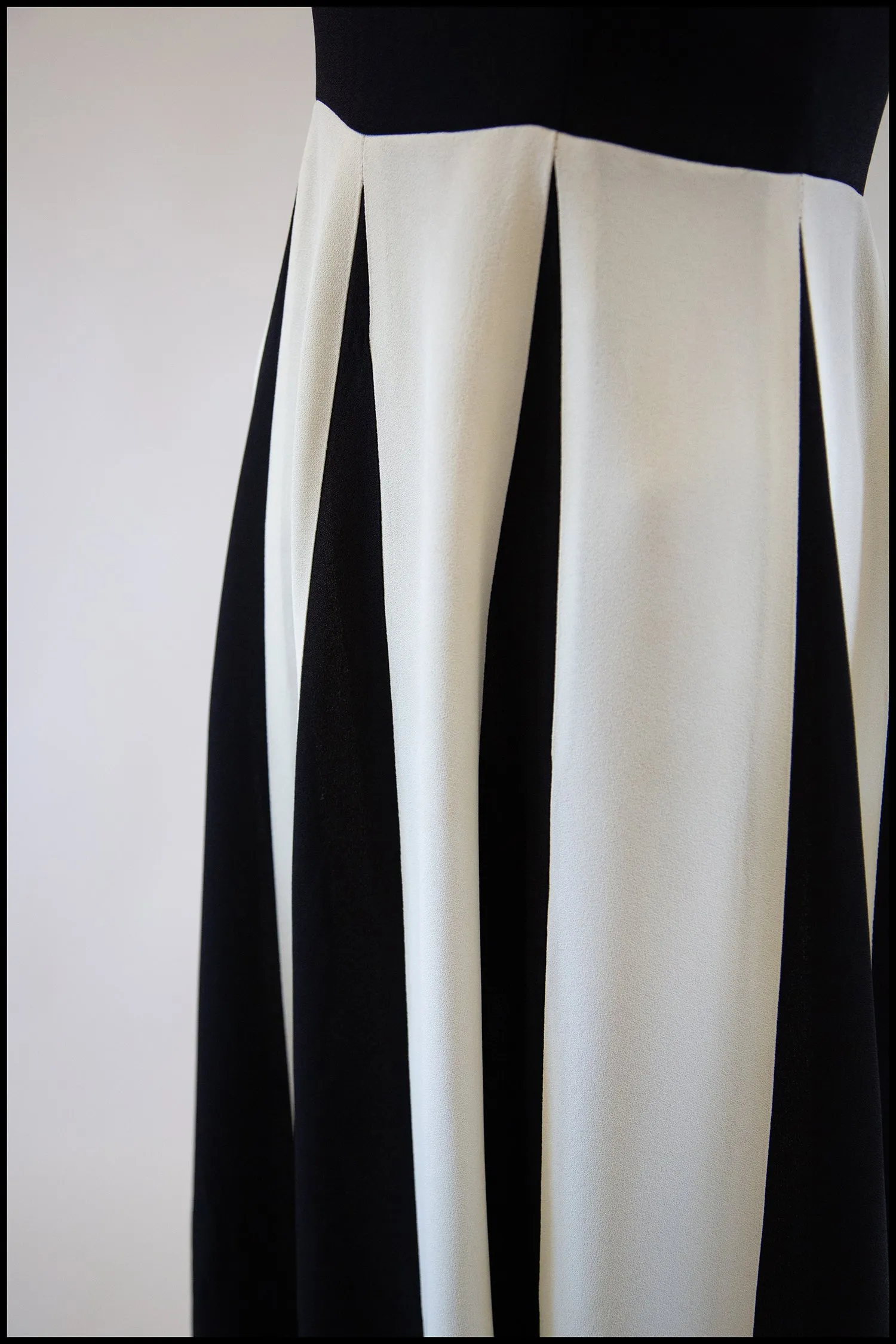 Vintage 1970s Monochrome Crepe Maxi Dress